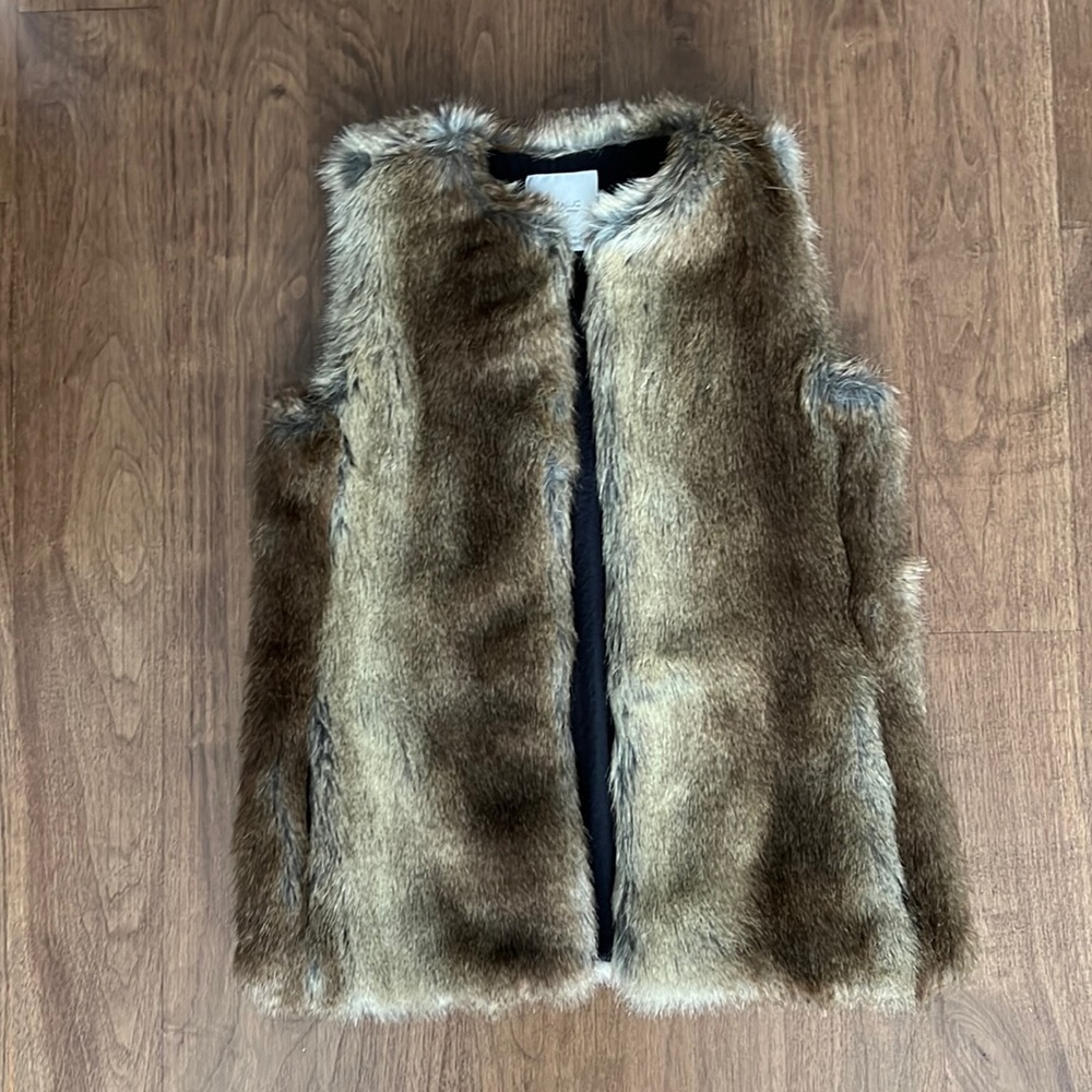 Zara Faux Fur Vest - New with Tag - Size Small